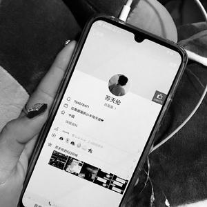 妻与妈妈的巨乳
